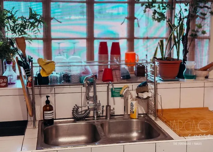 Apartment Hidden Gem - Spacious Penthouse With Siargao Vibe Manila