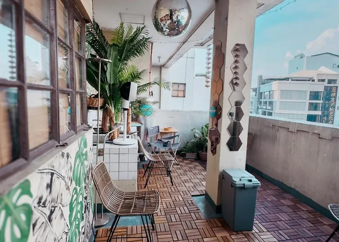 Apartment Hidden Gem - Spacious Penthouse With Siargao Vibe *